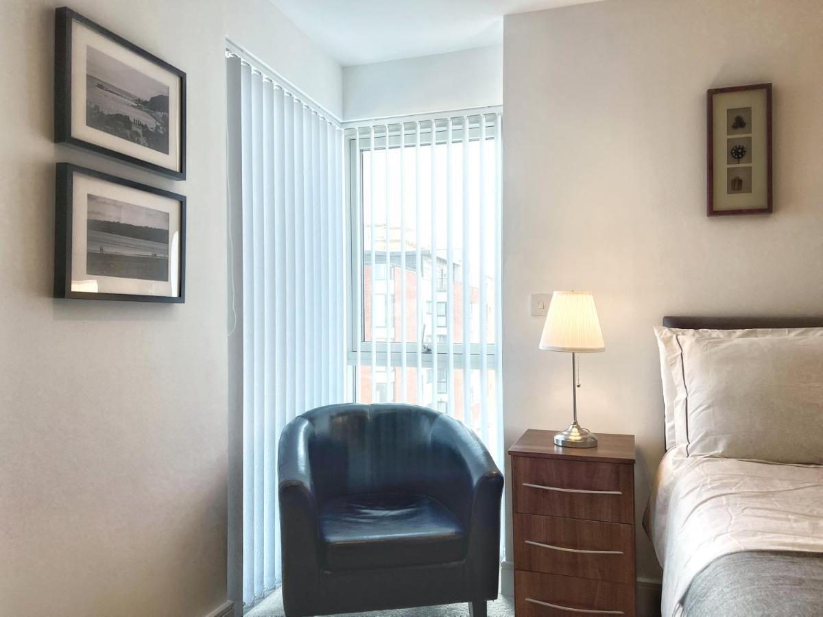 Elegant And Bright Seaside Apt In Swansea Marina ภายนอก รูปภาพ