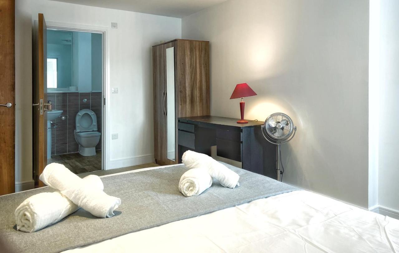 Elegant And Bright Seaside Apt In Swansea Marina ภายนอก รูปภาพ