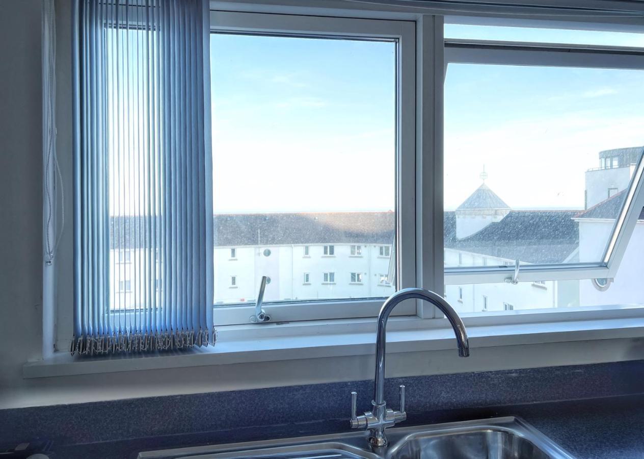 Elegant And Bright Seaside Apt In Swansea Marina ภายนอก รูปภาพ