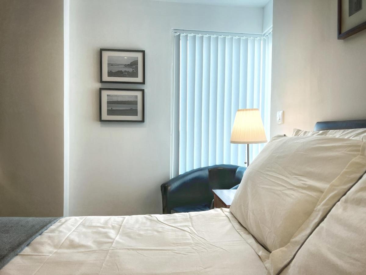 Elegant And Bright Seaside Apt In Swansea Marina ภายนอก รูปภาพ
